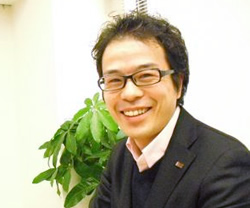 小林　靖